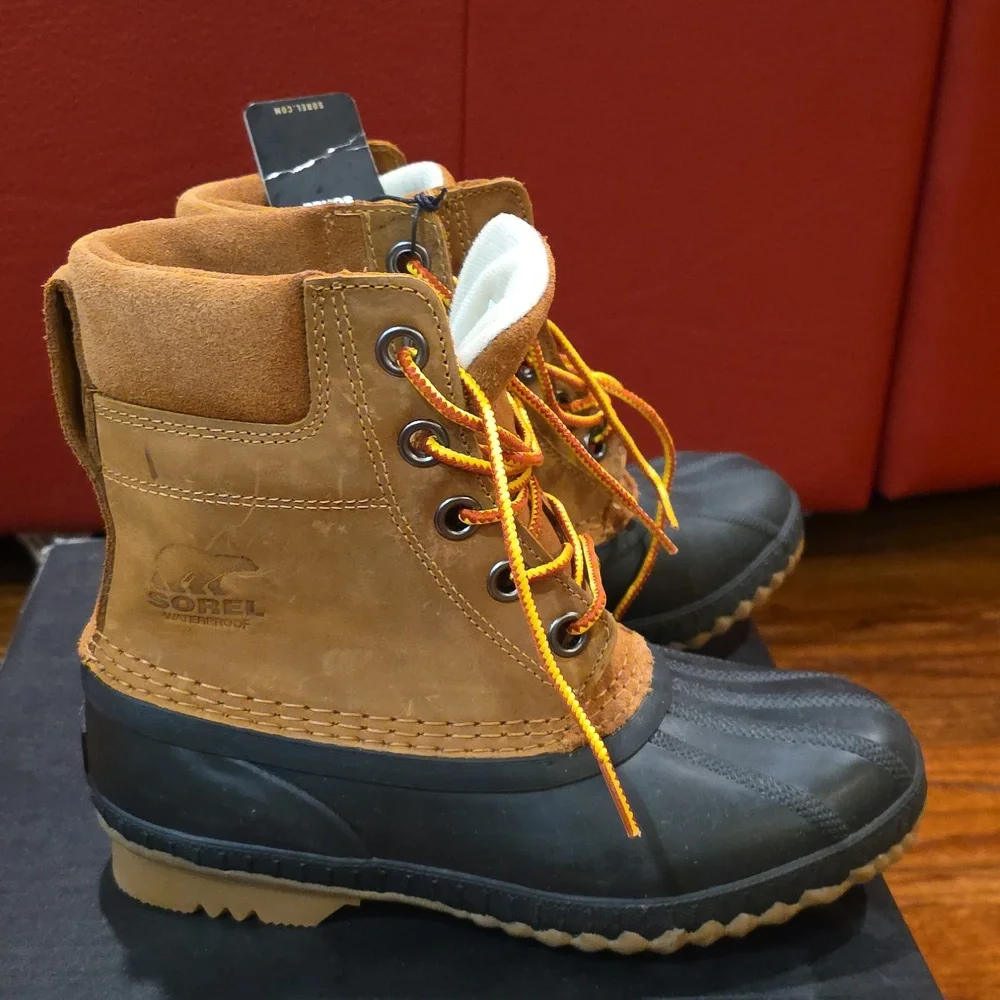 Sorel Kids Youth Cheyanne II Lace Tan and Black Snow Rain Boots Waterproof